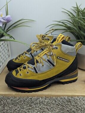 Garmont Hiking Climbing Protective Youth Size 6.5 Boots